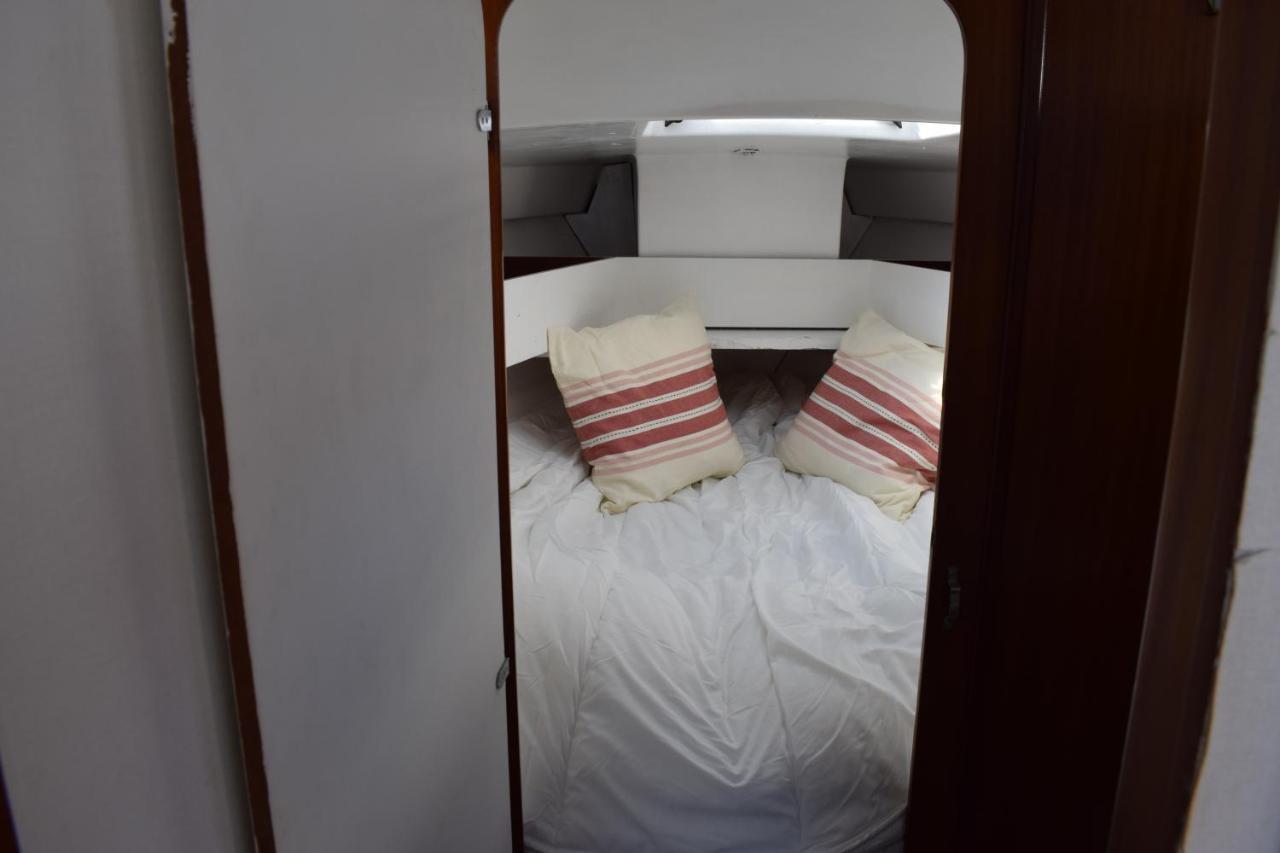 Отель Velero En Puerto De Valencia - E&M Boats Экстерьер фото