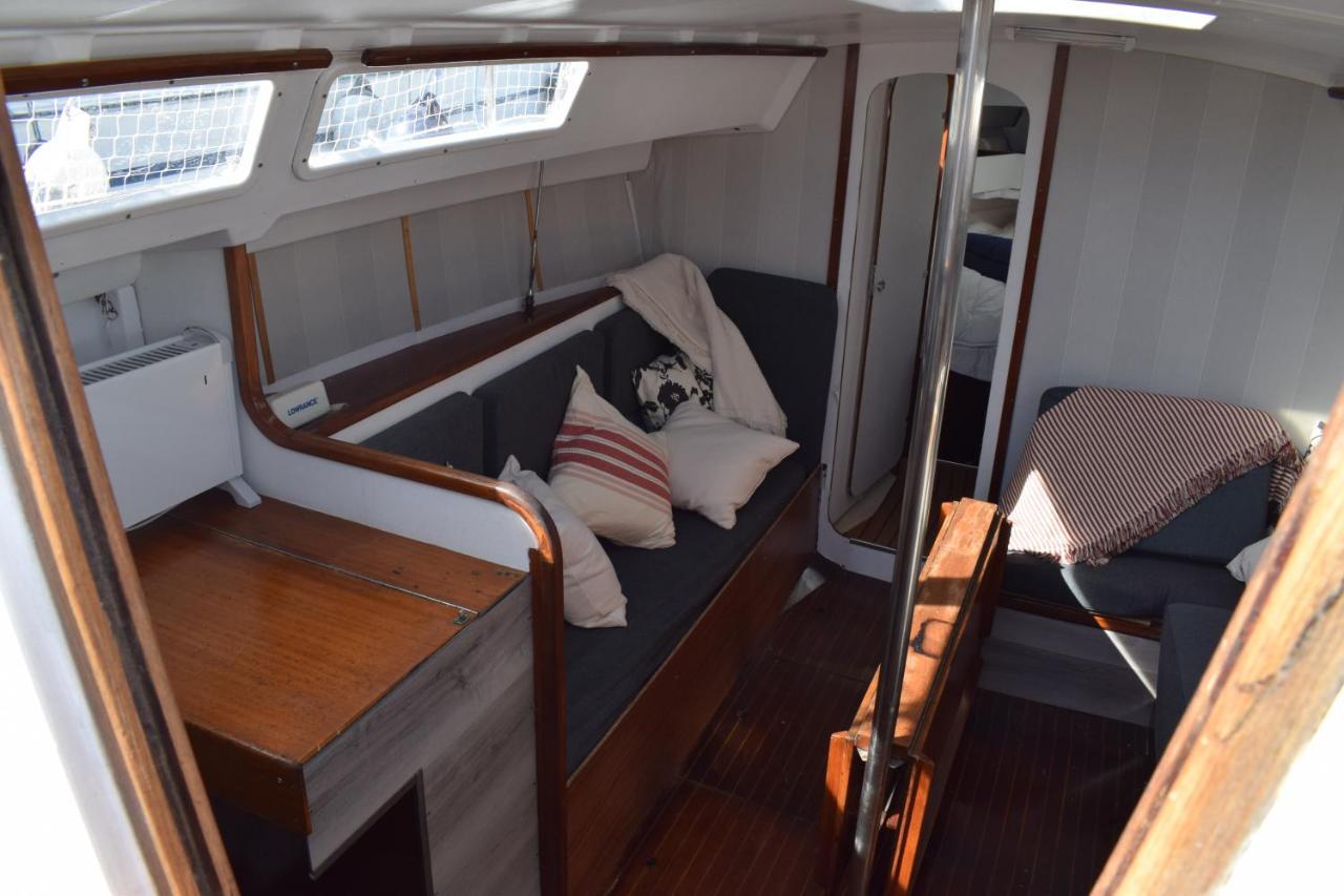 Отель Velero En Puerto De Valencia - E&M Boats Экстерьер фото